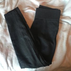 Old Navy Sculpting legging w zippers